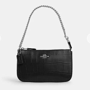 Nolita 19 with Additional Chain Strap